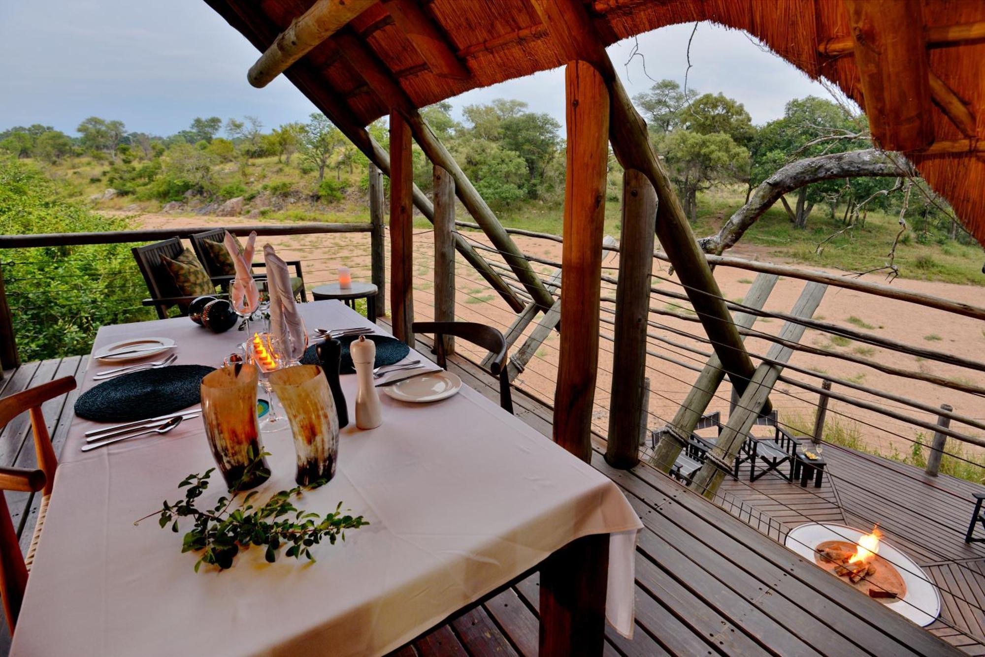 Rhino Post Safari Lodge Скукуза Екстер'єр фото